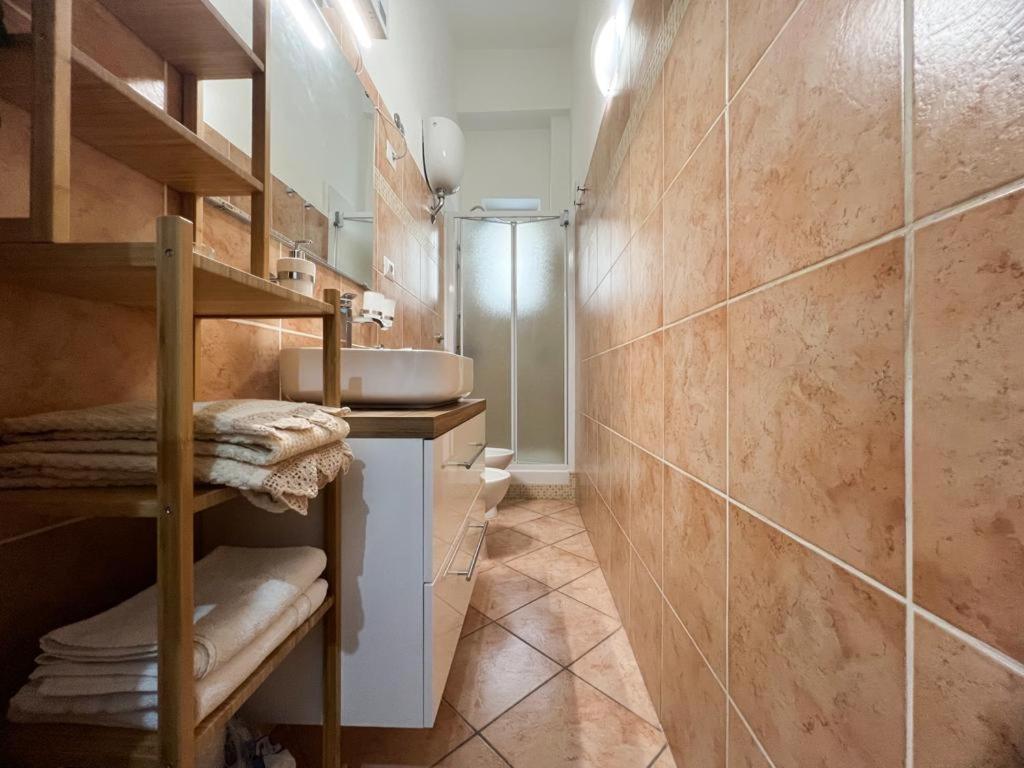 A Casa Di Ala Apartment Рим Екстериор снимка
