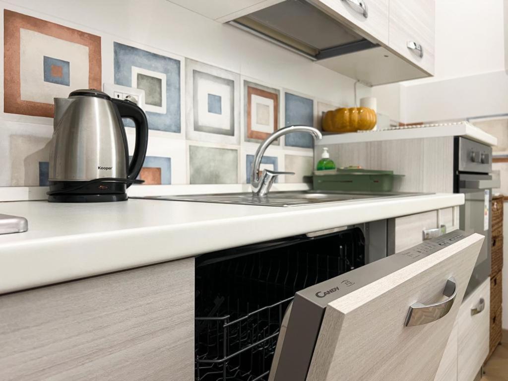 A Casa Di Ala Apartment Рим Екстериор снимка